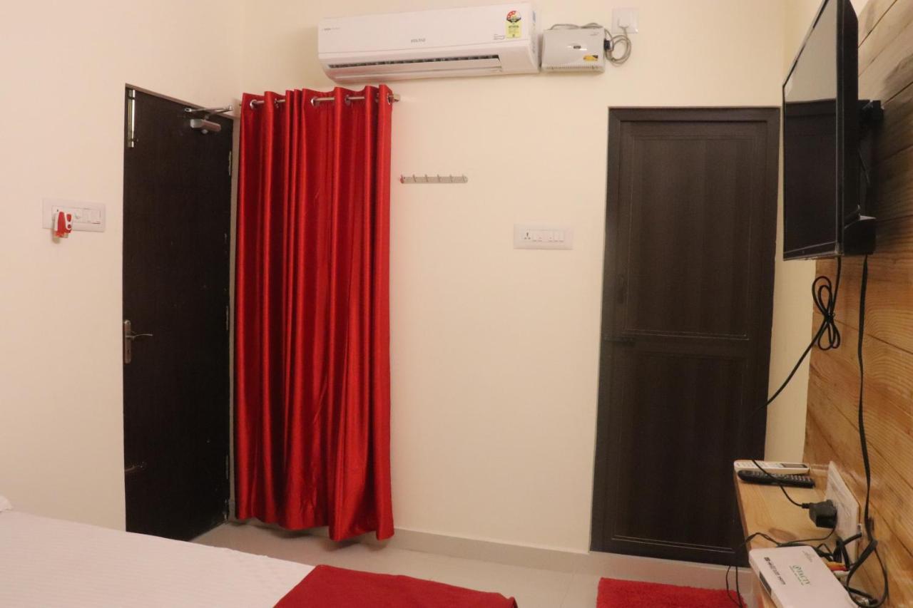 Grand Suites Srirangam Tiruchirappalli Eksteriør bilde